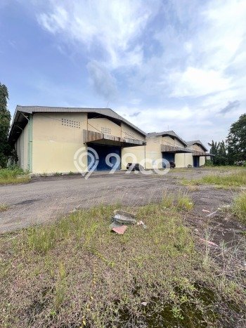 Lokasi Strategis! Dijual Gudang Bisnis di Cileungsi, Bogor Kondisi Baik Lokasi Strategis! Dijual Gudang Bisnis di Cileungsi, Bogor Kondisi Baik