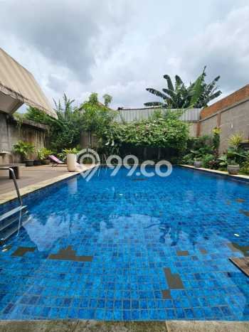 Rumah Elit Modern Tanpa Renovasi di Bangka Jakarta Selatan Rumah Elit Modern Tanpa Renovasi di Bangka Jakarta Selatan