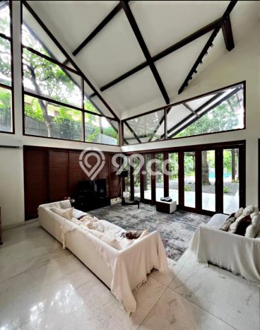 Rumah Luxury Modern Tanpa Renovasi di Kemang Jakarta Selatan Rumah Luxury Modern Tanpa Renovasi di Kemang Jakarta Selatan