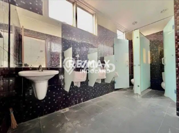 Kantor Bagus Dijual LB 8800m2 Lokasi Strategis Jakarta Selatan Area Cocok untuk Bisnis Kantor Bagus Dijual LB 8800m2 Lokasi Strategis Jakarta Selatan Area Cocok untuk Bisnis