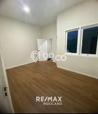 Rumah Modern di Taman Ratu, Jakarta Barat, Luas 75m² LB 122m² Rumah Modern di Taman Ratu, Jakarta Barat, Luas 75m² LB 122m²
