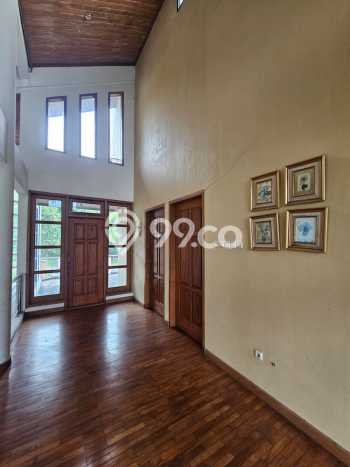 Jual Rumah Luas Elegan Dengan View Eksklusif di Sentul, Bogor Jual Rumah Luas Elegan Dengan View Eksklusif di Sentul, Bogor
