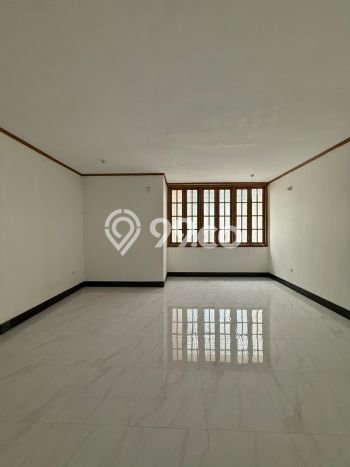 Unit Komersial Dijual di Jakarta Selatan LT 788m2 & LB 1000m2 Unit Komersial Dijual di Jakarta Selatan LT 788m2 & LB 1000m2