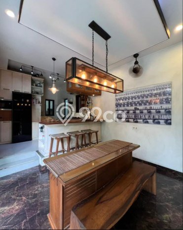 Rumah Mewah LB 500m2 Siap Huni Desain Elegan di Pejaten, Jakarta Selatan Rumah Mewah LB 500m2 Siap Huni Desain Elegan di Pejaten, Jakarta Selatan