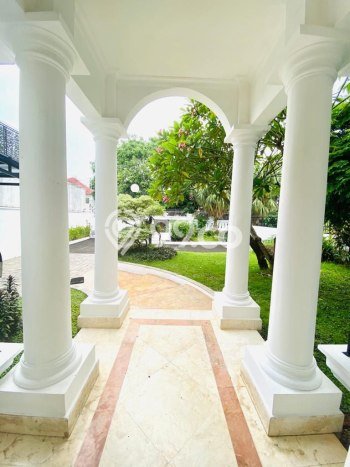 Jual Rumah Luas Megah Dengan View Eksklusif di Lebak Bulus, Jakarta Selatan Jual Rumah Luas Megah Dengan View Eksklusif di Lebak Bulus, Jakarta Selatan