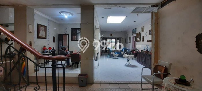 Jual Rumah Mewah Megah Dengan View Eksklusif di Tanjung Duren, Jakarta Barat Jual Rumah Mewah Megah Dengan View Eksklusif di Tanjung Duren, Jakarta Barat