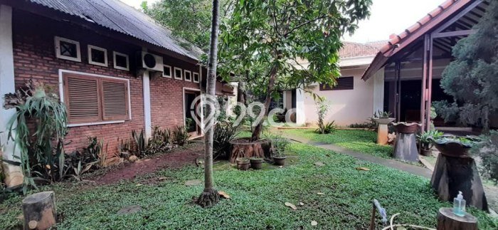 Rumah Elit Modern Tanpa Renovasi di Cipulir Jakarta Selatan Rumah Elit Modern Tanpa Renovasi di Cipulir Jakarta Selatan
