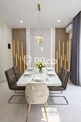 Ready to Use! Premium House LT 208m2 Desain Elegan di Gading Serpong Ready to Use! Premium House LT 208m2 Desain Elegan di Gading Serpong