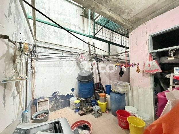 Rumah Elit LB 180m2 Siap Pakai Desain Elegan di Kedoya, Jakarta Barat Rumah Elit LB 180m2 Siap Pakai Desain Elegan di Kedoya, Jakarta Barat