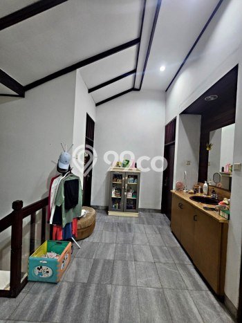 Rumah LT 224m² Dekat Pusat Perbelanjaan di Duri Kepa, Jakarta Barat Rumah LT 224m² Dekat Pusat Perbelanjaan di Duri Kepa, Jakarta Barat
