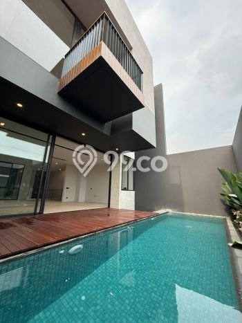 For Sale! Premium House LT 209m2 Desain Elegan di Kemang For Sale! Premium House LT 209m2 Desain Elegan di Kemang