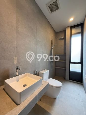 For Sale! Premium House LT 209m2 Desain Elegan di Kemang For Sale! Premium House LT 209m2 Desain Elegan di Kemang