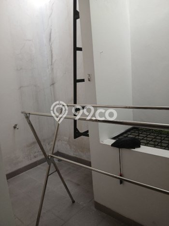 Rumah Modern Cantik 3 Kamar Siap Huni di Kebon Jeruk Rumah Modern Cantik 3 Kamar Siap Huni di Kebon Jeruk