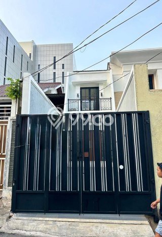 Dijual Rumah Mewah Exclusive di Kebon Jeruk, Jakarta Barat Dijual Rumah Mewah Exclusive di Kebon Jeruk, Jakarta Barat