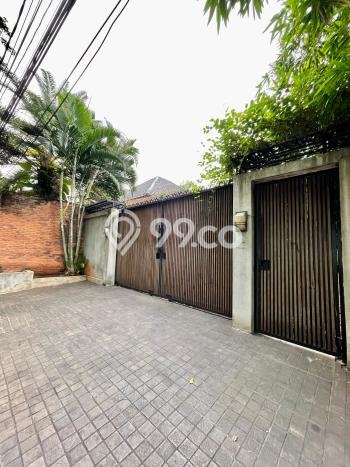 Tanah Dijual Area Strategis di Kemanggisan Jakarta Barat 290m2 Tanah Dijual Area Strategis di Kemanggisan Jakarta Barat 290m2