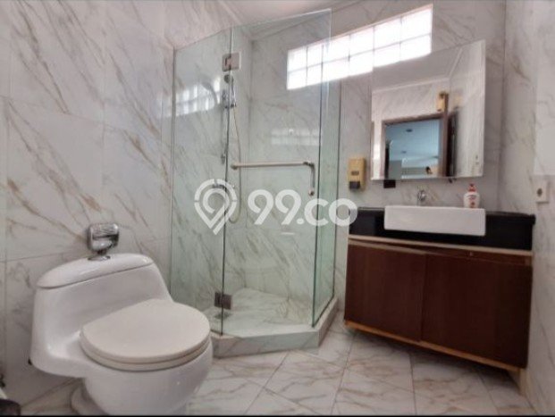 Unit Kantor Dijual di Kemayoran Jakarta Pusat Luas Bangunan 1200m2 Unit Kantor Dijual di Kemayoran Jakarta Pusat Luas Bangunan 1200m2