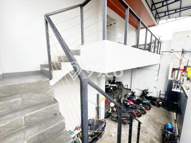Rumah Kost untuk Dijual di Tomang Punya 33 Kamar Rumah Kost untuk Dijual di Tomang Punya 33 Kamar