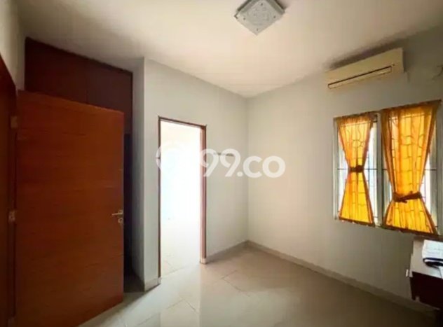 Jual Rumah Bagus Siap Huni LB 147m2 di Tebet, Jakarta Selatan Jual Rumah Bagus Siap Huni LB 147m2 di Tebet, Jakarta Selatan