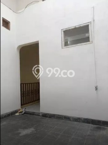 Lokasi terbaik! Rumah siap pakai disewakan di Tebet LB 200m2 Lokasi terbaik! Rumah siap pakai disewakan di Tebet LB 200m2