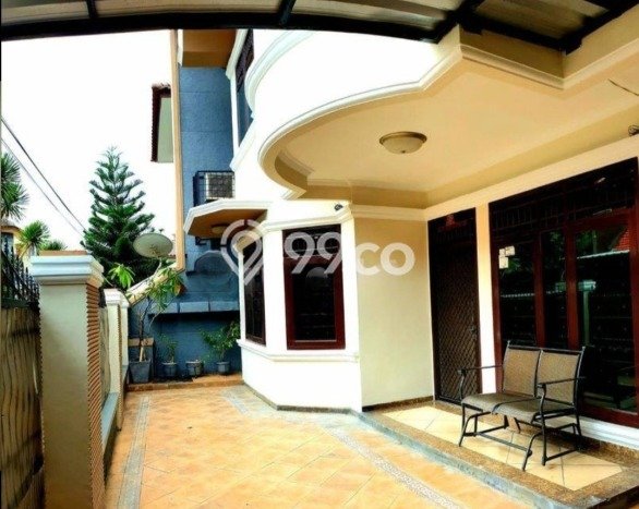Rumah di Tebet, 5 KT, Konsep Minimalis, LT 180m² LB 250m² Rumah di Tebet, 5 KT, Konsep Minimalis, LT 180m² LB 250m²