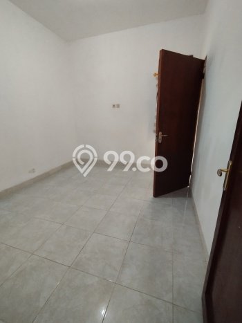 SPECIAL LISTING! Rumah area Tebet, 4 KM, Dekat Fasilitas, LT 135m² Bangunan 200m² SPECIAL LISTING! Rumah area Tebet, 4 KM, Dekat Fasilitas, LT 135m² Bangunan 200m²