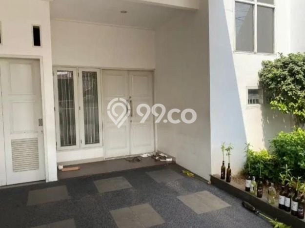 Rumah Baru Renovasi Modern Jalan 2 Mobil di Tebet Rumah Baru Renovasi Modern Jalan 2 Mobil di Tebet