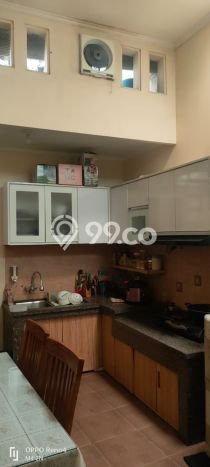 Rumah di Tebet, 2 KM, Lingkungan Strategis, LT 100m² Bangunan 120m² Rumah di Tebet, 2 KM, Lingkungan Strategis, LT 100m² Bangunan 120m²