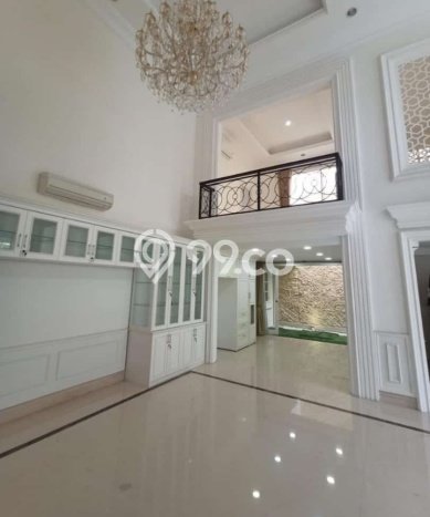 RECOMMENDED! Rumah di Tebet, 5 KT, Area Premium, LT 330m² LB 550m² RECOMMENDED! Rumah di Tebet, 5 KT, Area Premium, LT 330m² LB 550m²