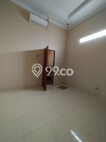 Lokasi terbaik! Rumah siap huni disewakan di Tebet LB 180m2 Lokasi terbaik! Rumah siap huni disewakan di Tebet LB 180m2