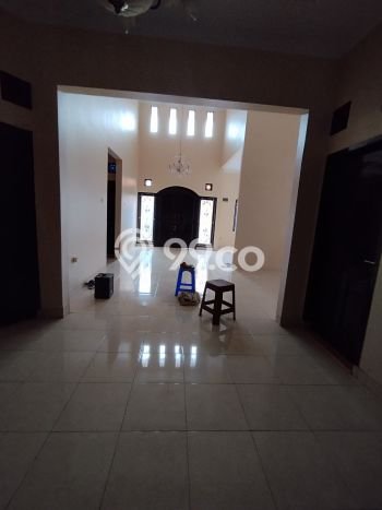 Lokasi terbaik! Rumah siap huni disewakan di Tebet LB 180m2 Lokasi terbaik! Rumah siap huni disewakan di Tebet LB 180m2