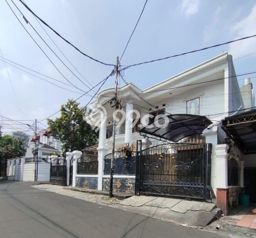Dijual Hunian Mewah dengan Fasilitas Sekitar Lengkap di Tebet, Jakarta Selatan Dijual Hunian Mewah dengan Fasilitas Sekitar Lengkap di Tebet, Jakarta Selatan