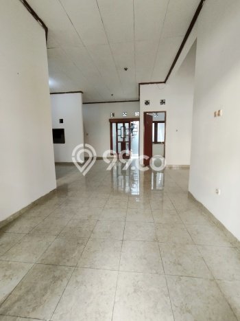 Rumah di Tebet, Dekat Fasilitas, 2 KM, LT 130m² Bangunan 150m² Rumah di Tebet, Dekat Fasilitas, 2 KM, LT 130m² Bangunan 150m²