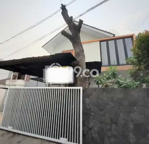 Disewakan Cepat Rumah Kondisi Bagus di Area Tebet, Jakarta Selatan Disewakan Cepat Rumah Kondisi Bagus di Area Tebet, Jakarta Selatan