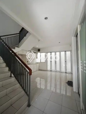 Disewakan Rumah Konsep Modern di Tebet Jakarta Selatan dengan 3 KT Disewakan Rumah Konsep Modern di Tebet Jakarta Selatan dengan 3 KT