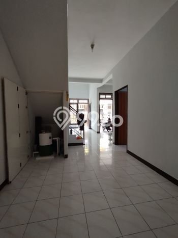 PROPERTI UNGGULAN! Rumah di Tebet, 2 KT, Area Premium, LT 89m² Bangunan 150m² PROPERTI UNGGULAN! Rumah di Tebet, 2 KT, Area Premium, LT 89m² Bangunan 150m²