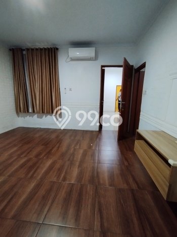 Disewakan Rumah Konsep Modern di Tebet Jakarta Selatan dengan 4 KT Disewakan Rumah Konsep Modern di Tebet Jakarta Selatan dengan 4 KT
