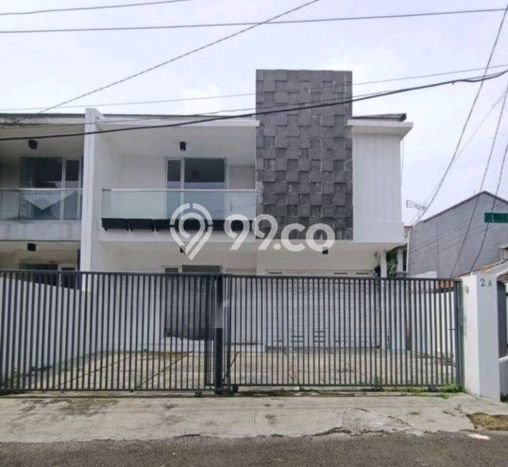 Disewakan Rumah Konsep Modern di Tebet Jakarta Selatan dengan 3 KT Disewakan Rumah Konsep Modern di Tebet Jakarta Selatan dengan 3 KT