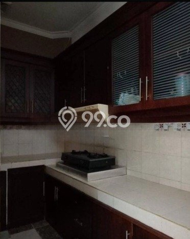Rumah di Tebet, 5 KT, Konsep Minimalis, LT 180m² LB 250m² Rumah di Tebet, 5 KT, Konsep Minimalis, LT 180m² LB 250m²