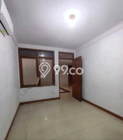 Disewakan Hunian Konsep Minimalis di Tebet Jakarta Selatan dengan 7 KT Disewakan Hunian Konsep Minimalis di Tebet Jakarta Selatan dengan 7 KT