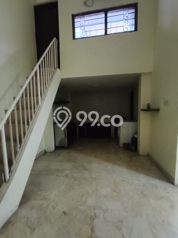 Disewakan Segera Rumah Kondisi Baik di Area Tebet, Jakarta Selatan Disewakan Segera Rumah Kondisi Baik di Area Tebet, Jakarta Selatan