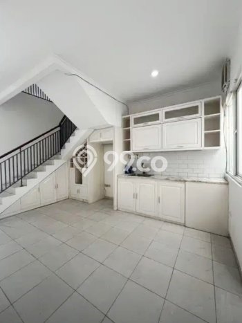 Disewakan Rumah Konsep Modern di Tebet Jakarta Selatan dengan 3 KT Disewakan Rumah Konsep Modern di Tebet Jakarta Selatan dengan 3 KT