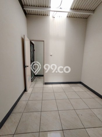 Lokasi strategis! Rumah siap pakai disewakan di Tebet LB 250m2 Lokasi strategis! Rumah siap pakai disewakan di Tebet LB 250m2