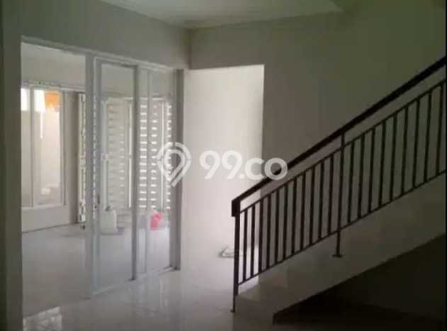 Disewakan Rumah Konsep Modern di Tebet Jakarta Selatan dengan 3 KT Disewakan Rumah Konsep Modern di Tebet Jakarta Selatan dengan 3 KT
