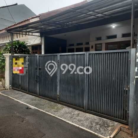 Hunian Cantik Modern Lb 100m2 di Tebet, Jakarta Selatan Hunian Cantik Modern Lb 100m2 di Tebet, Jakarta Selatan