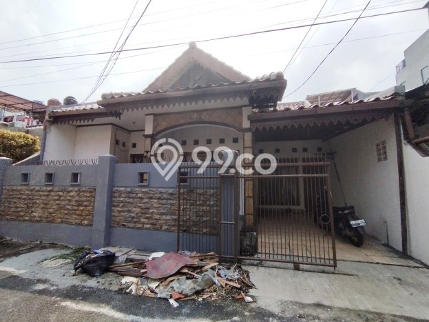 Rumah di Tebet, Dekat Fasilitas, 2 KM, LT 130m² Bangunan 150m² Rumah di Tebet, Dekat Fasilitas, 2 KM, LT 130m² Bangunan 150m²