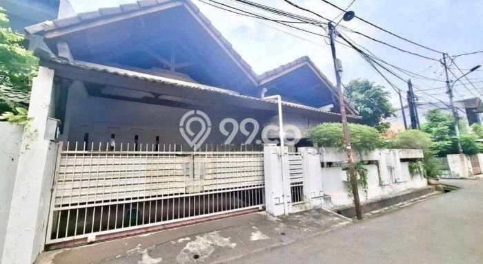 RECOMMENDED! Rumah di Tebet, 4 KT, Area Premium, Luas 330m² Bangunan 225m² RECOMMENDED! Rumah di Tebet, 4 KT, Area Premium, Luas 330m² Bangunan 225m²