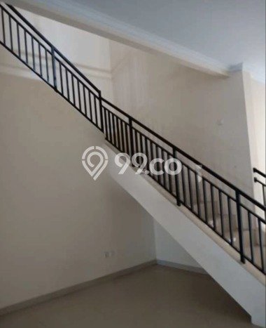 Rumah kawasan Tebet, Akses ke Fasilitas, 5 KM, LT 140m² LB 200m² Rumah kawasan Tebet, Akses ke Fasilitas, 5 KM, LT 140m² LB 200m²
