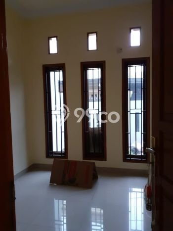 PILIHAN TEPAT! Rumah kawasan Tebet, 5 KT, Akses Sekolah, Luas 140m² LB 200m² PILIHAN TEPAT! Rumah kawasan Tebet, 5 KT, Akses Sekolah, Luas 140m² LB 200m²