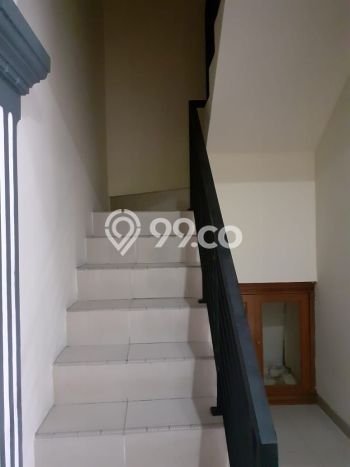 PILIHAN TEPAT! Rumah kawasan Tebet, 5 KT, Akses Sekolah, Luas 140m² LB 200m² PILIHAN TEPAT! Rumah kawasan Tebet, 5 KT, Akses Sekolah, Luas 140m² LB 200m²