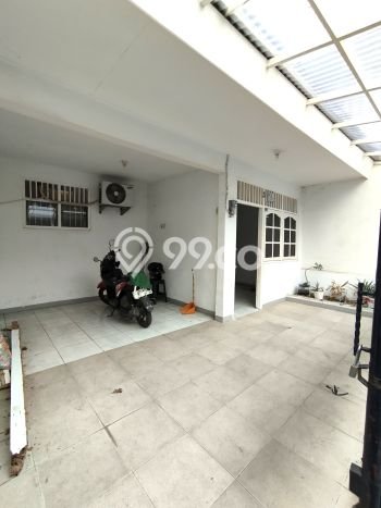 Rumah 2 KT 2 KM Newly Built di Lokasi Prestisius Tebet, Jakarta Selatan Rumah 2 KT 2 KM Newly Built di Lokasi Prestisius Tebet, Jakarta Selatan
